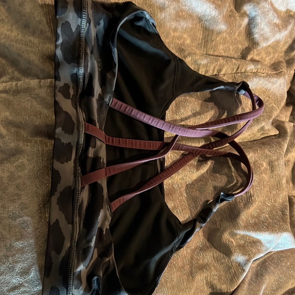 Lulu lemon sports bra. Light support. Size 8.